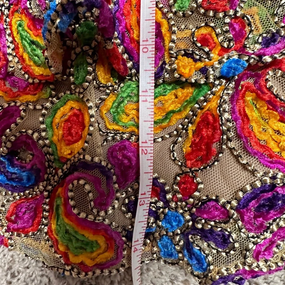 Tula Rosa - Picture 3 of 4